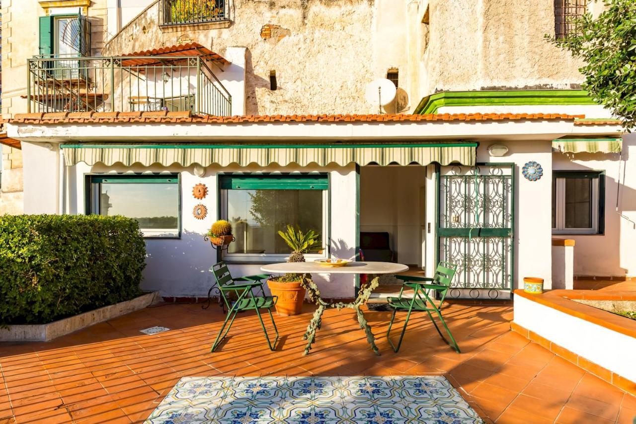 Villa Paola - Hidden Panoramic Garden And Terraces By Napoliapartments Exterior foto